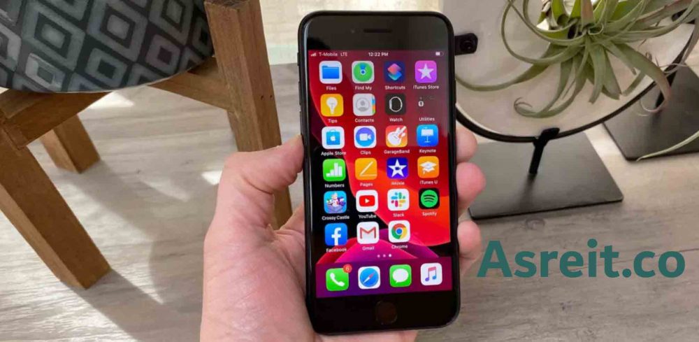 آیفون SE 2 (IPhone SE 2020)