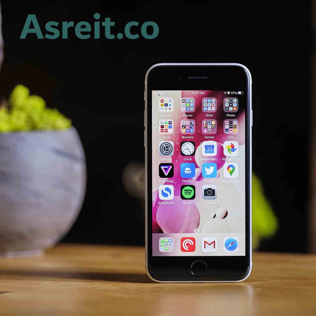 نقد و بررسی آیفون SE 2 (iPhone SE 2020) بهترین گوشی ارزان قیمت SE 2 IPhone SE 2020 3 1024x1024 - نقد و بررسی آیفون SE 2 (iPhone SE 2020) بهترین گوشی ارزان قیمت